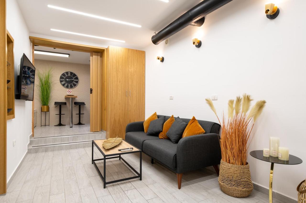 Romsuites - Amazing Atmosphere, Baha'I Gardens Main Street, German Colony Haifa Exteriör bild